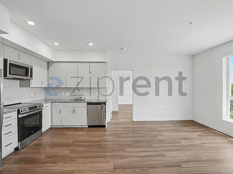 18900 Parthenia St #311 — Photo 14
