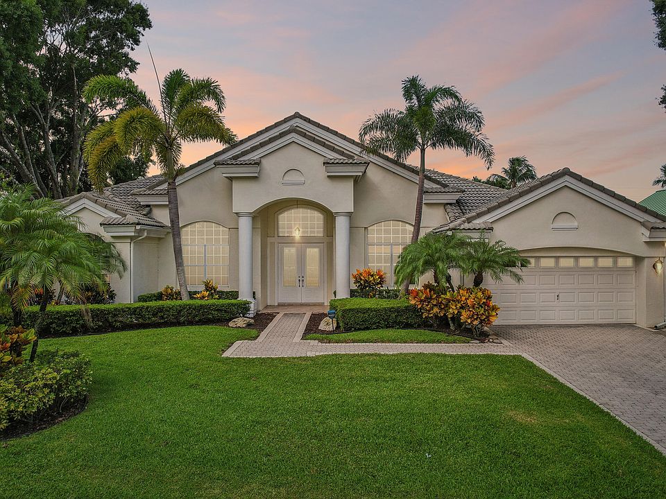 1st image of 18956 SE Coral Reef Lane