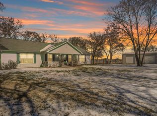 358 E Pecan St, Waxahachie, TX 75165