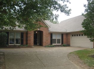 89 McCall Dr, Collierville, TN 38017