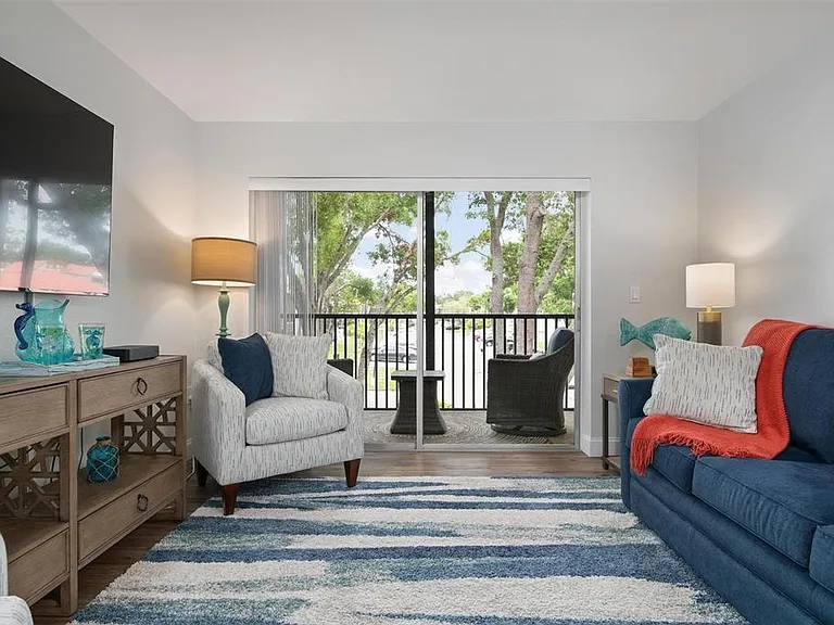 3201 Beneva Rd #201 — Photo 5