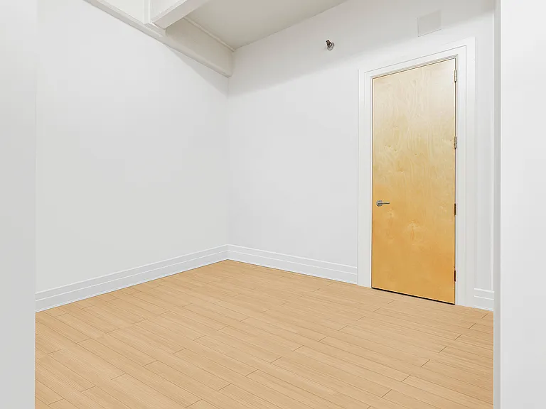 70 Washington St #8N — Photo 14
