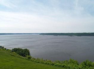 14065 Rocky Rd, Ferryville, WI 54628