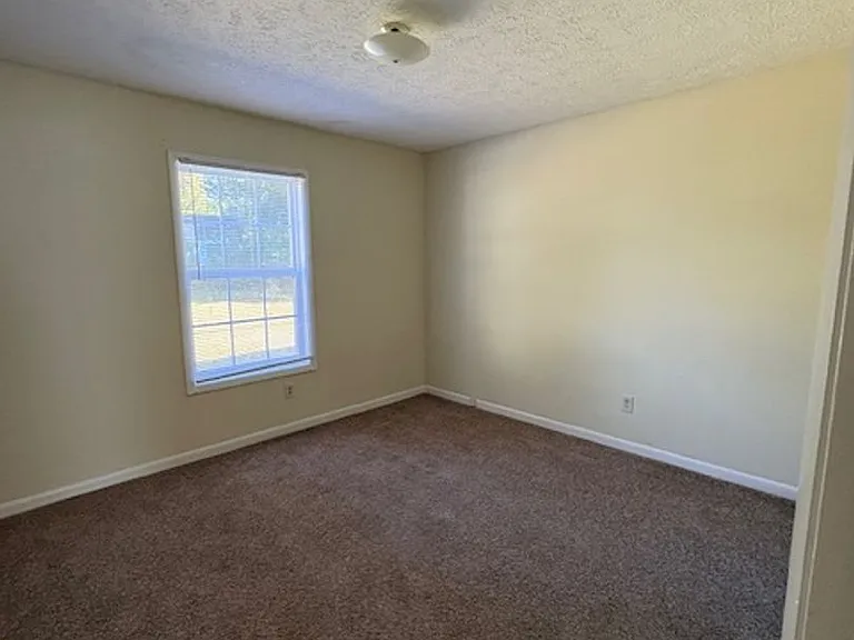3820 John Marshall Rd — Photo 14