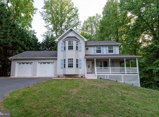 1451 Apple Ct, Saint Leonard, MD 20685