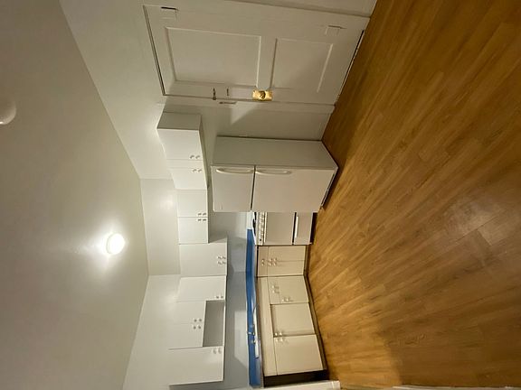 4th image of 1575 Beacon St #11