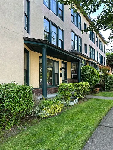 New York Apartments Photo 1