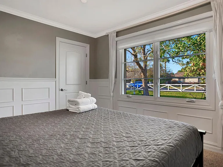 5441 E Flower St — Photo 37
