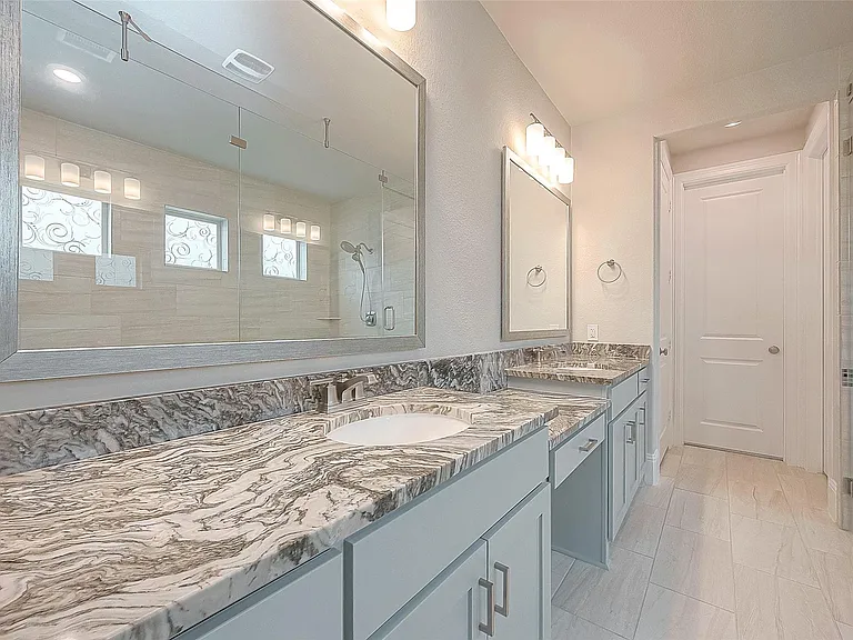 58 Canopy Green Dr — Photo 36