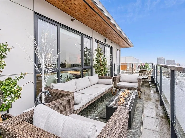 7828 Granville St #Penthouse 11 — Photo 18