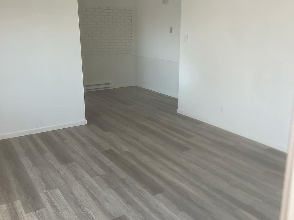 2nd image of 8407 General Grant Ln
