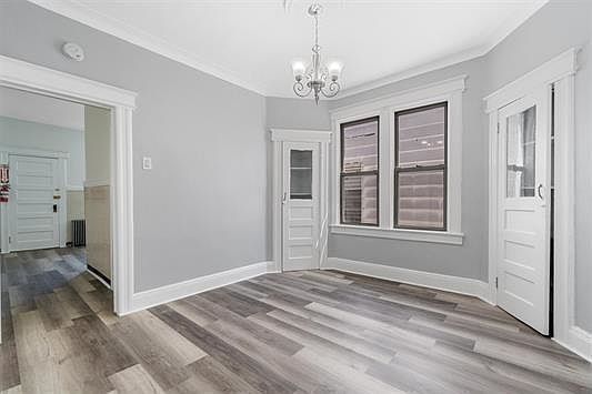 2nd image of 816 Pavonia Ave