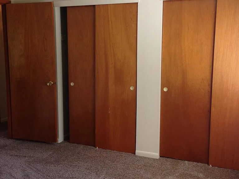 433 Genesee St #4 — Photo 8