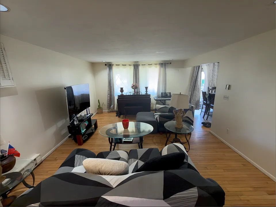 37 Sherman St #B