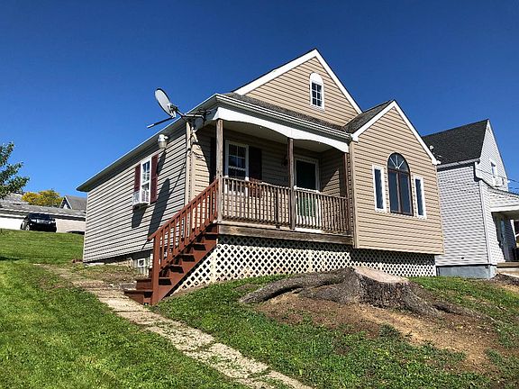 2nd image of 435 Highfield Ave