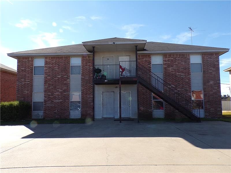 1st image of 5708 Greengate Dr APT A