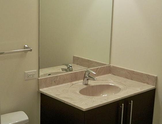 2nd image of 1402 S Michigan Ave #832