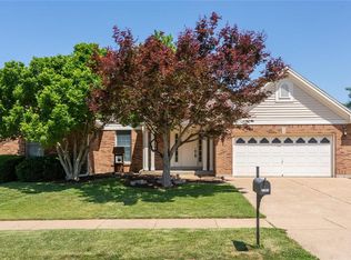 3731 Avenue De Paris Dr, Florissant, MO