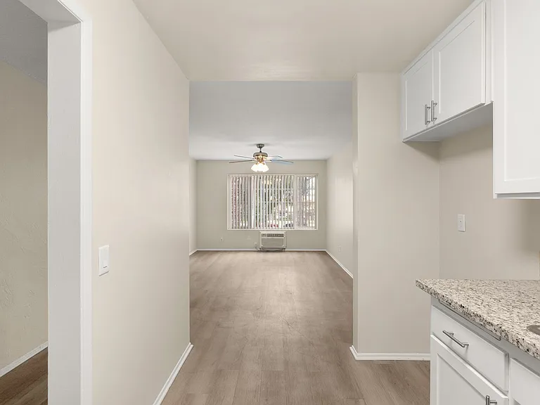 Applewood Apartments — Photo 81