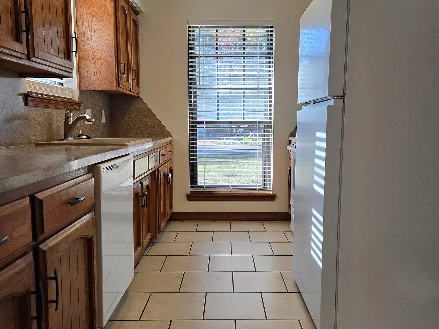 3 bed, 1584 sqft, $1,650 — Photo 3