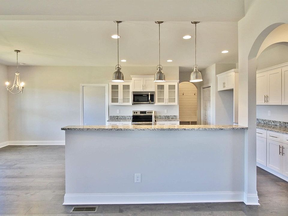 1st image of 131 Overcrest Ct