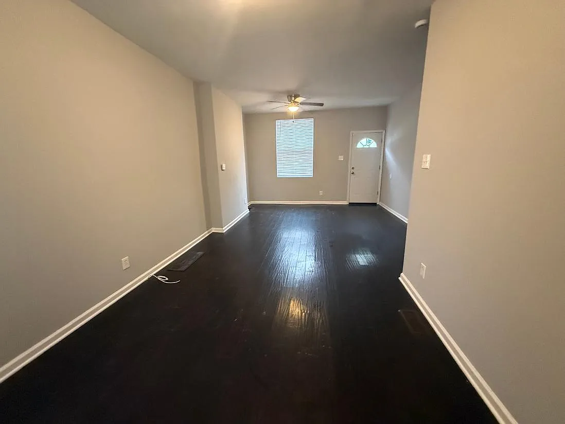 3 bed, 1120 sqft, $1,595 — Photo 4