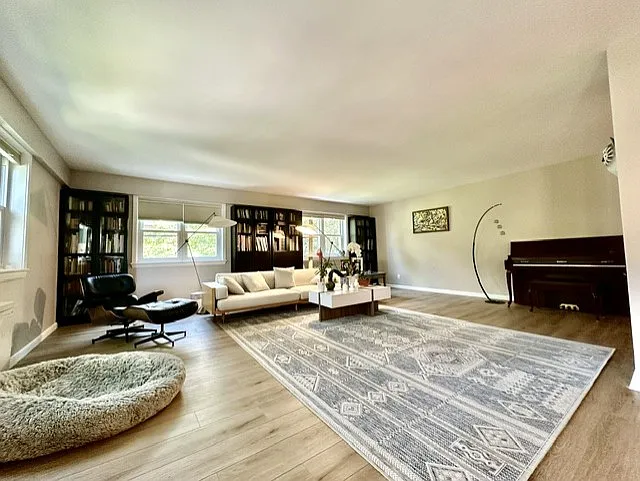 131 Sewall Ave #31 — Photo 15
