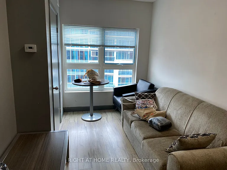 258 B Sunview St #296 — Photo 3