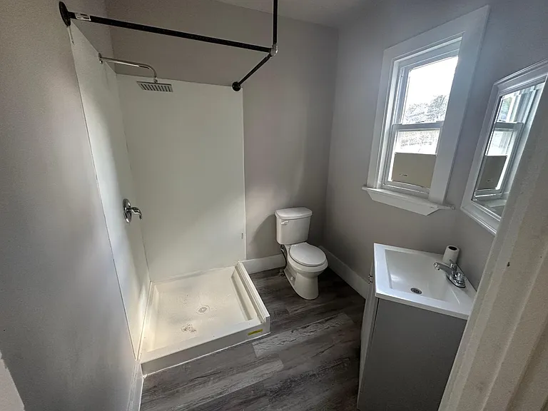 1351 Logan Ave NW — Photo 6