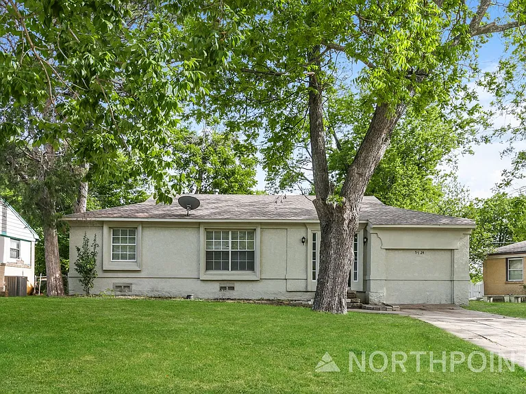 5724 Rich St — Photo 1