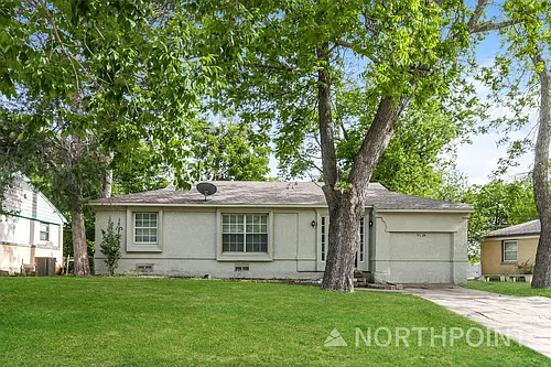 5724 Rich St Photo 1