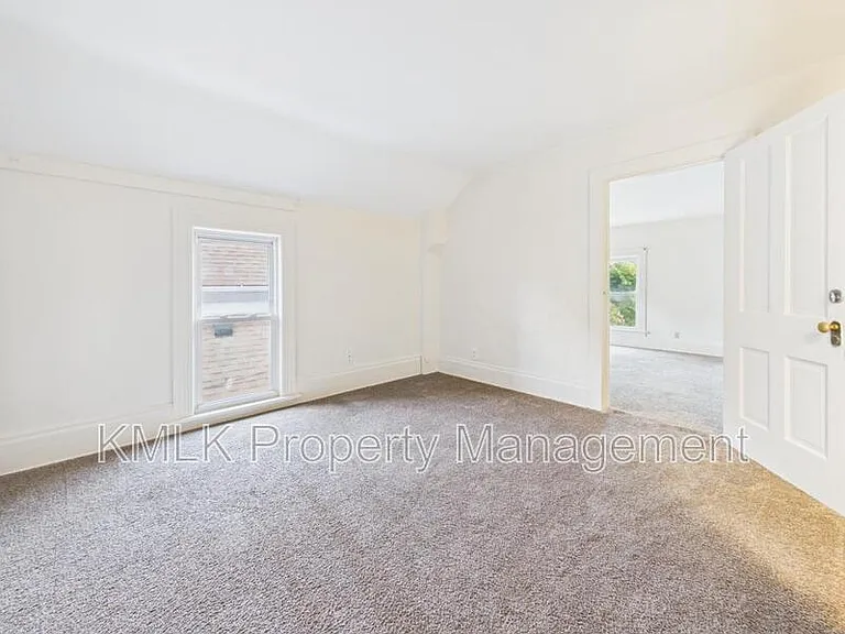 183 N Union St — Photo 25