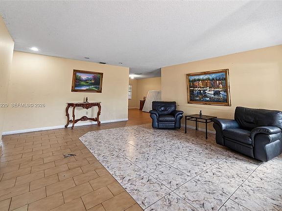 3rd image of 13217 SW 44th Ln