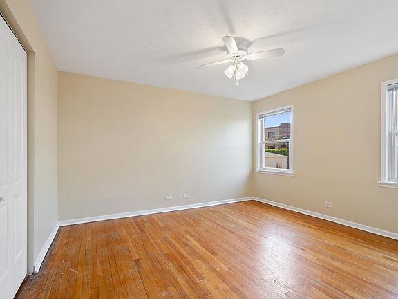 4th image of 5621 N Saint Louis Ave #2