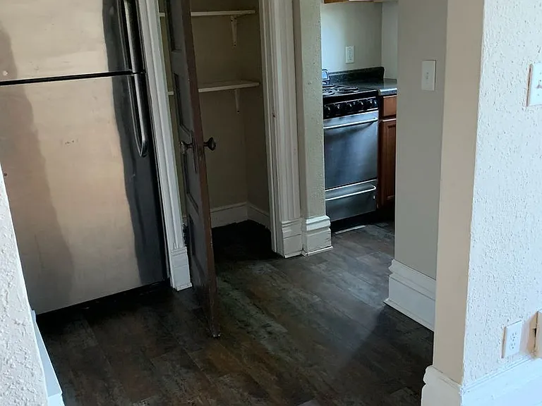 256 Marshall Ave — Photo 12