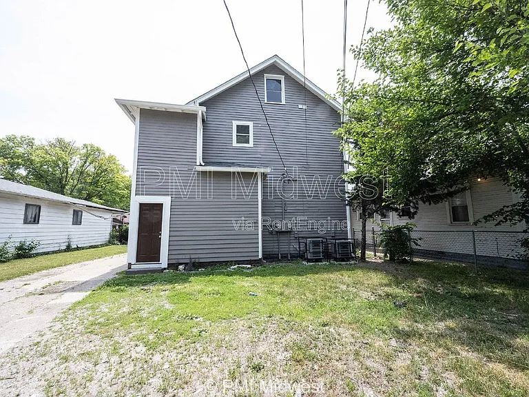 538 W 29th St #B — Photo 21