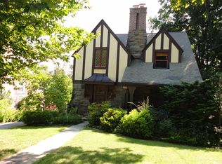 801 Grove Pl, Havertown, PA 19083