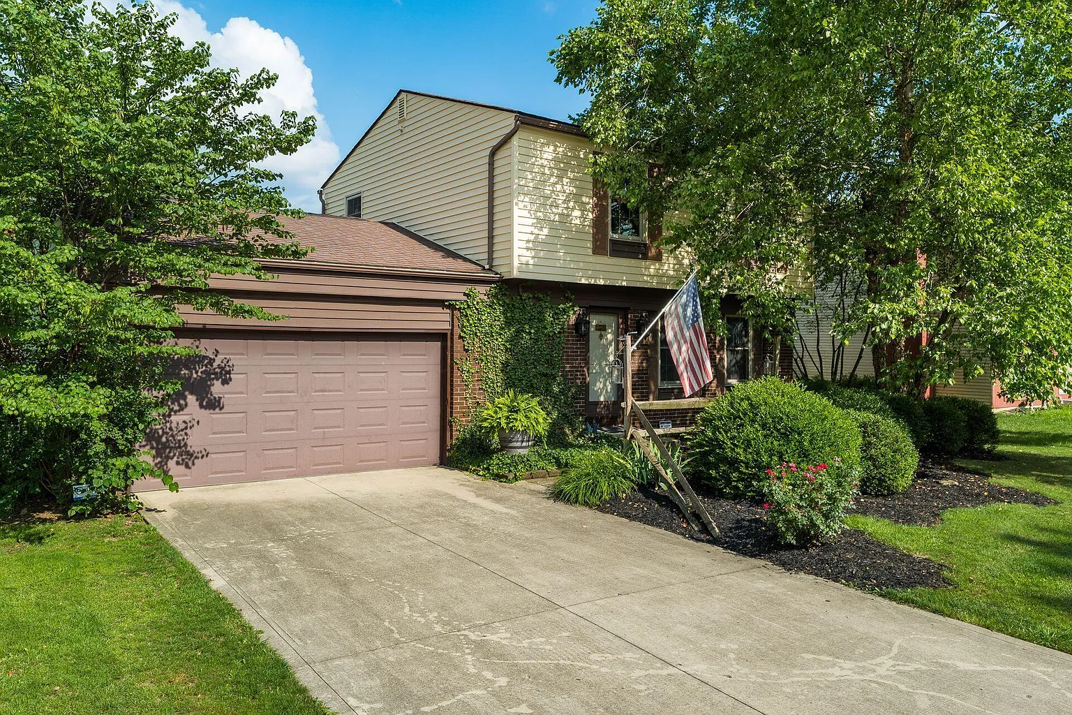 716 Hunt Valley Dr photo 1