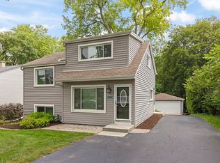 0S635 East St, Winfield, IL 60190
