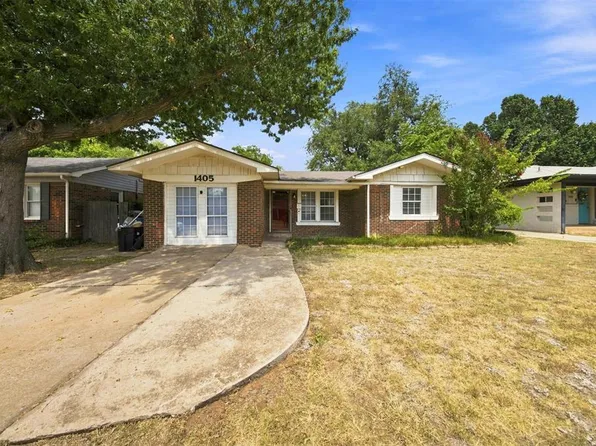 1405 Carlisle Ct, Village, OK 73120