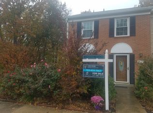 1947 Mayflower Dr, Woodbridge, VA 22192
