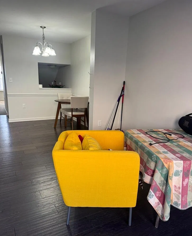 3 bed, 2.5 bath, 1800 sqft, $1,750 — Photo 3