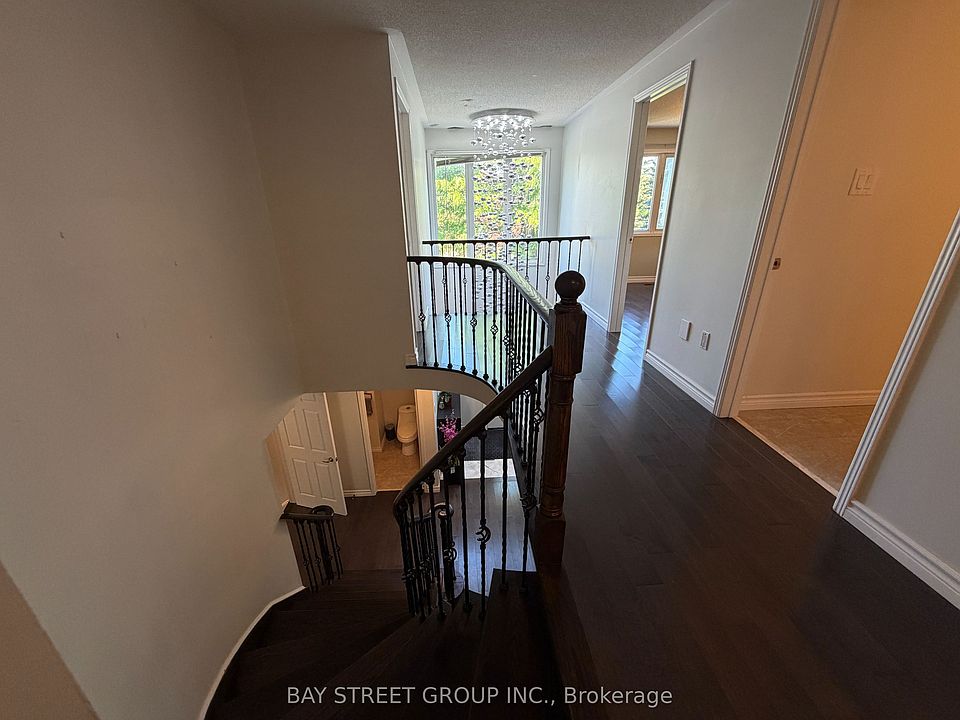 1st image of 9 Ingleborough Ct
