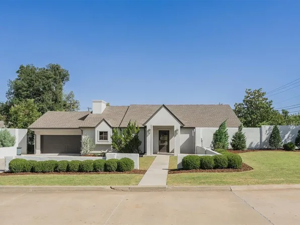 6400 Briarwood Ln, Nichols Hills, OK 73116