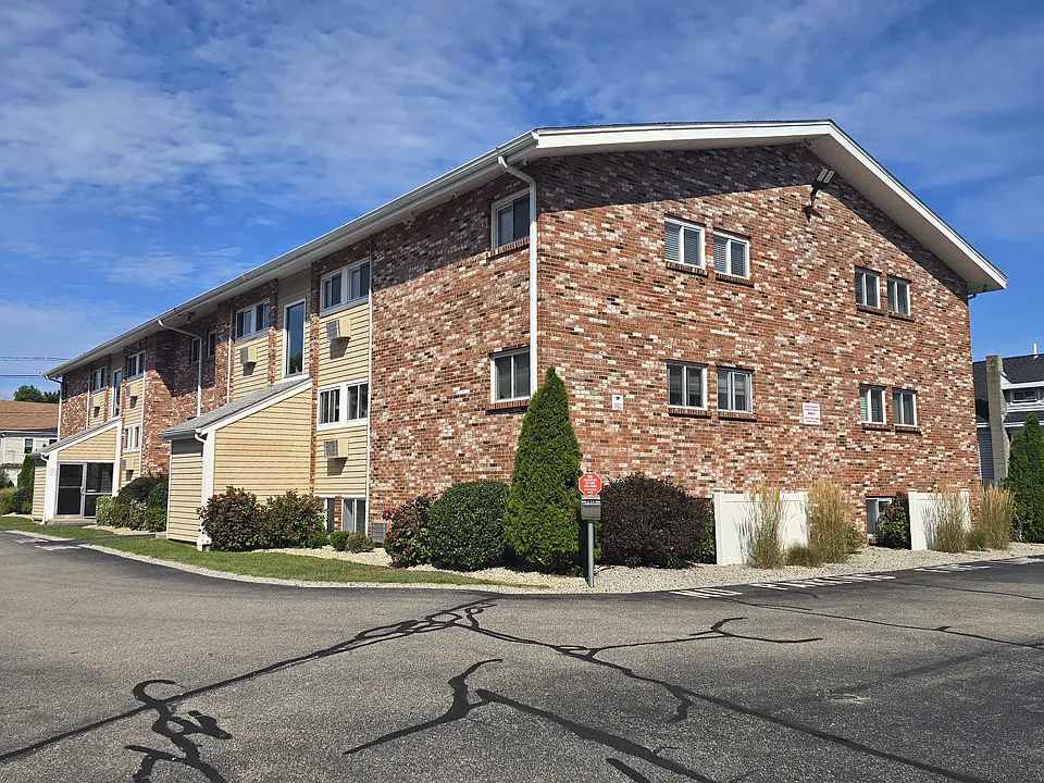 720 Main St #20