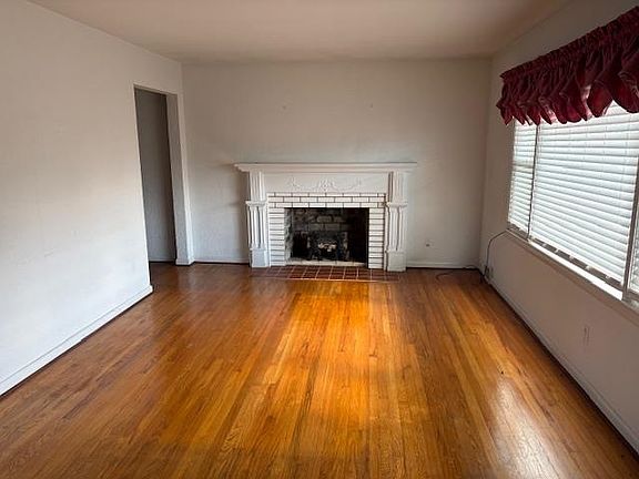 2nd image of 1009 Cleveland Ave