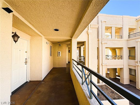 4th image of 270 E Flamingo Rd Unit 222