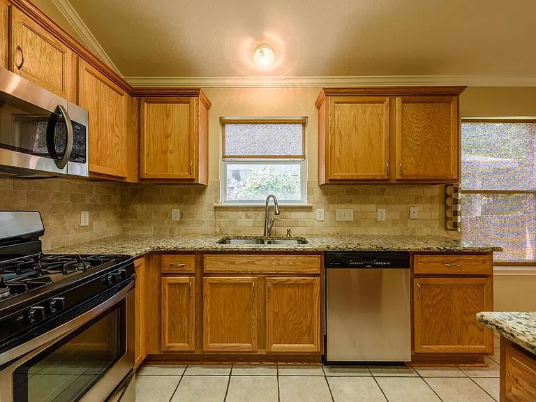 14616 Springs Edge Dr — Photo 10