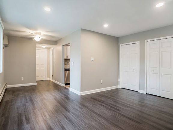 4th image of 33247 Kingslane Ct #4