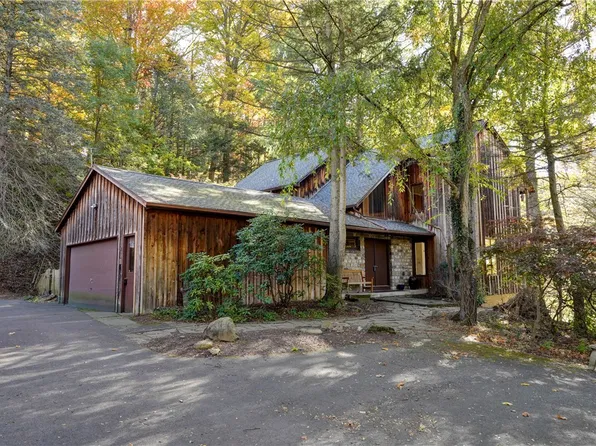 500 Panorama Trl, Rochester, NY 14625